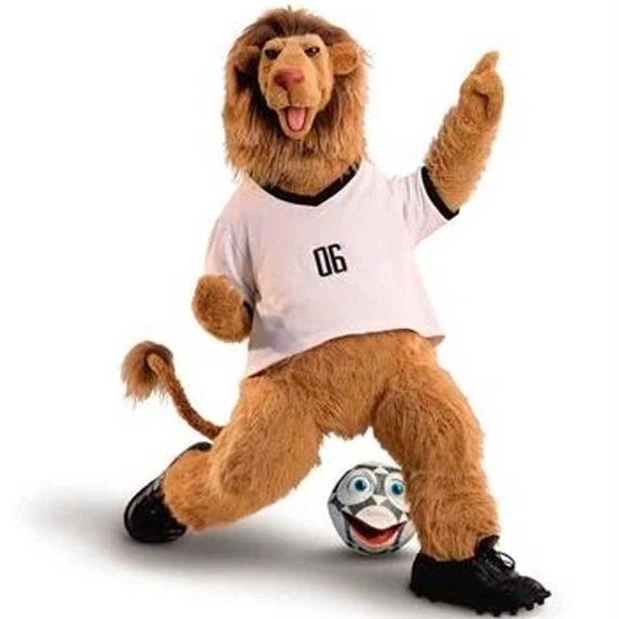 2006 — Alemania Goleo VI y Pille Todas las mascotas de los Mundiales (y el retrato psicológico del branding de cada década)
