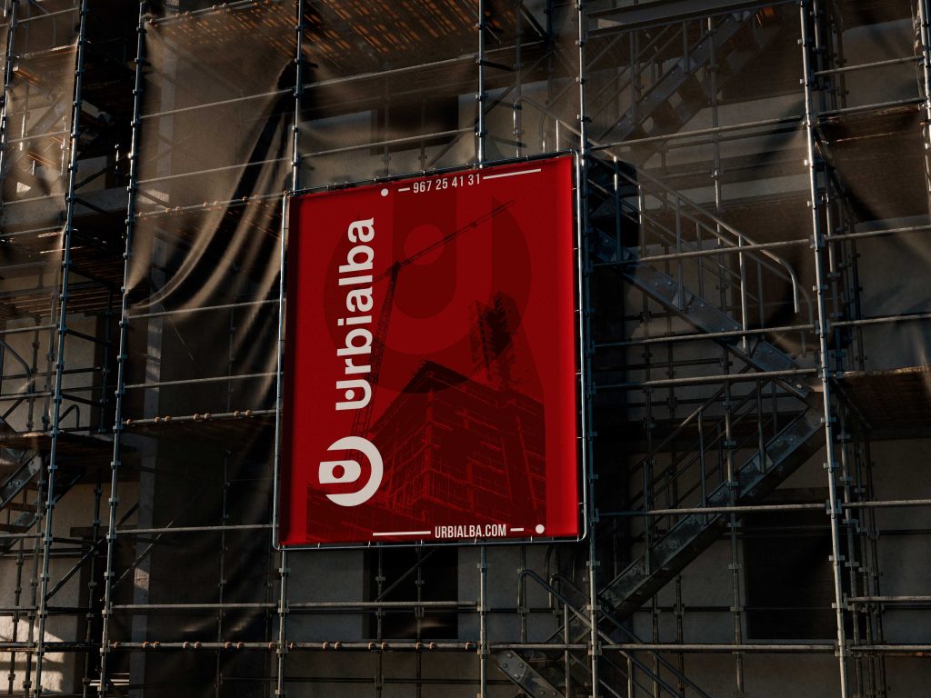 Cartelería obra exterior Urbialba diseñada por Trinexo